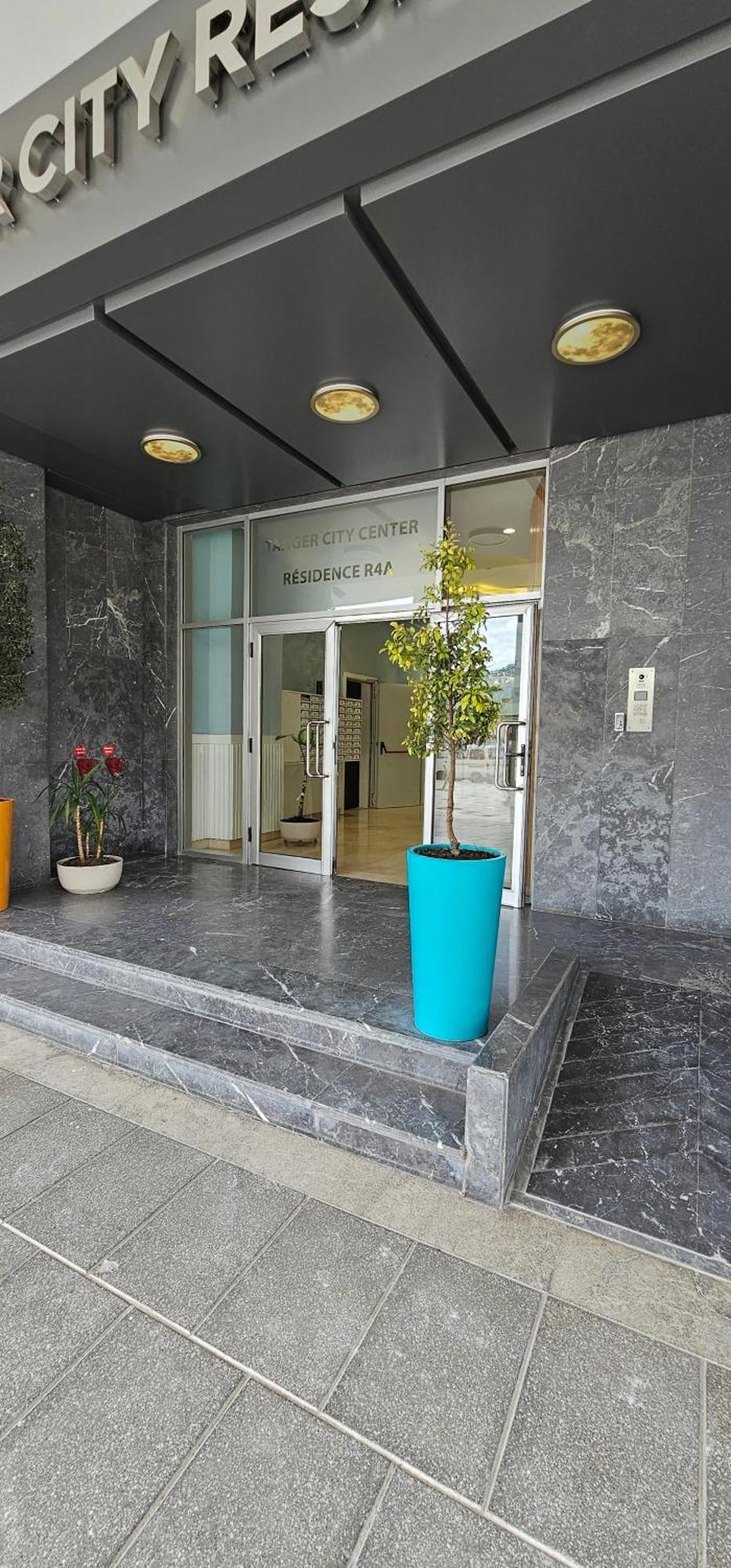 Luxury Apartment Near Tgv Station And The Beach タンジェ エクステリア 写真