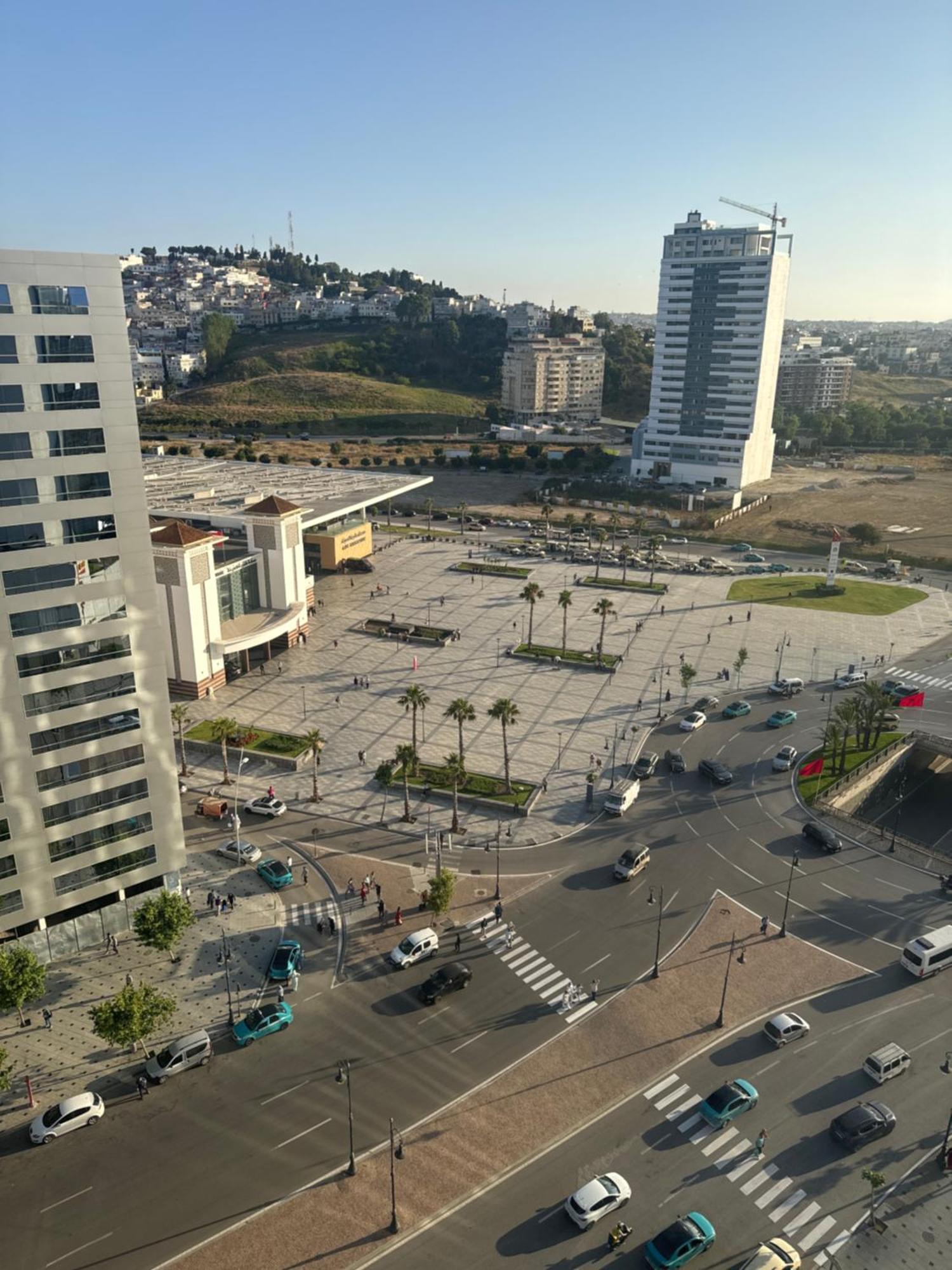 Luxury Apartment Near Tgv Station And The Beach タンジェ エクステリア 写真